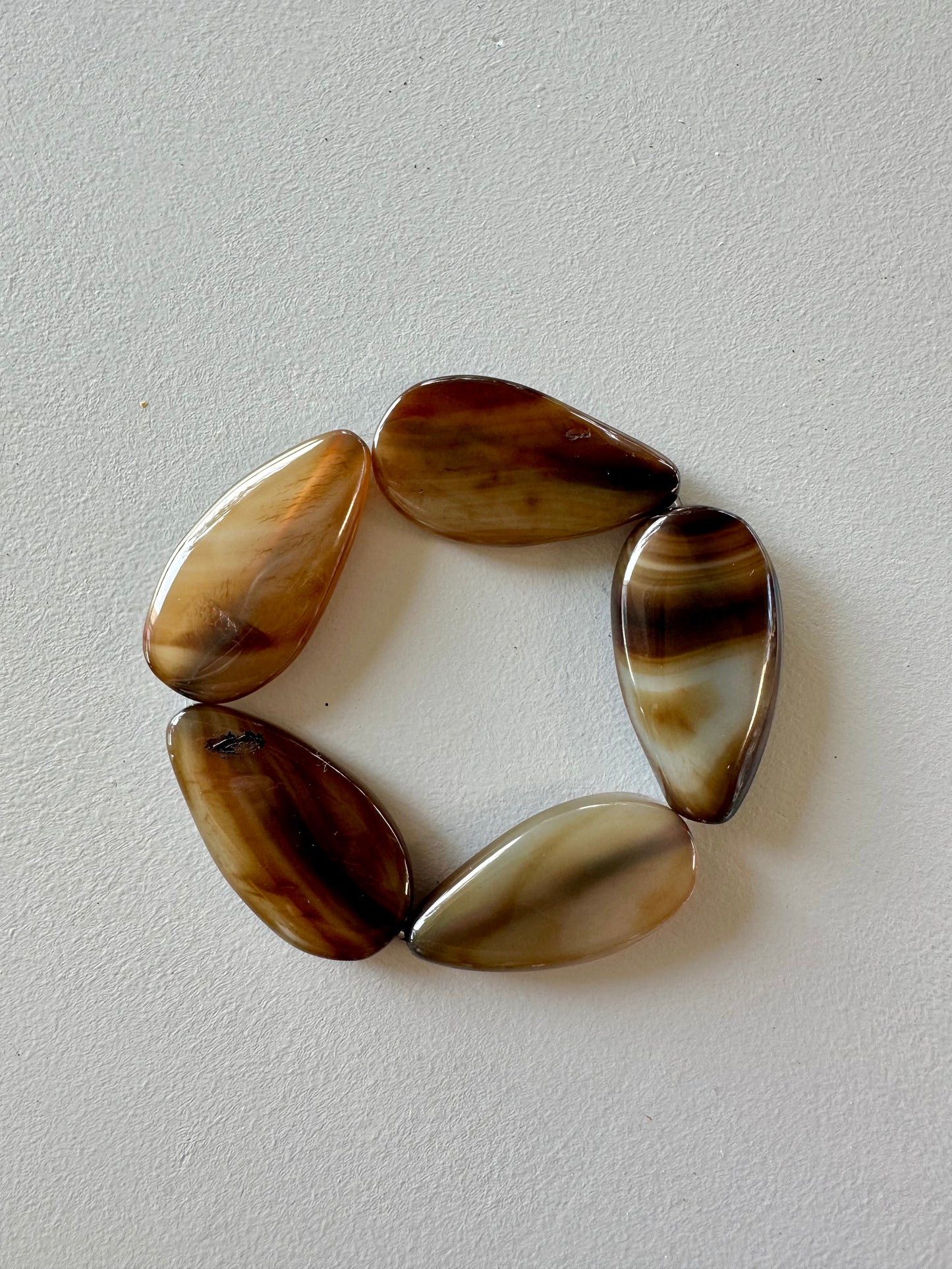 FW25 Flat Agates B.