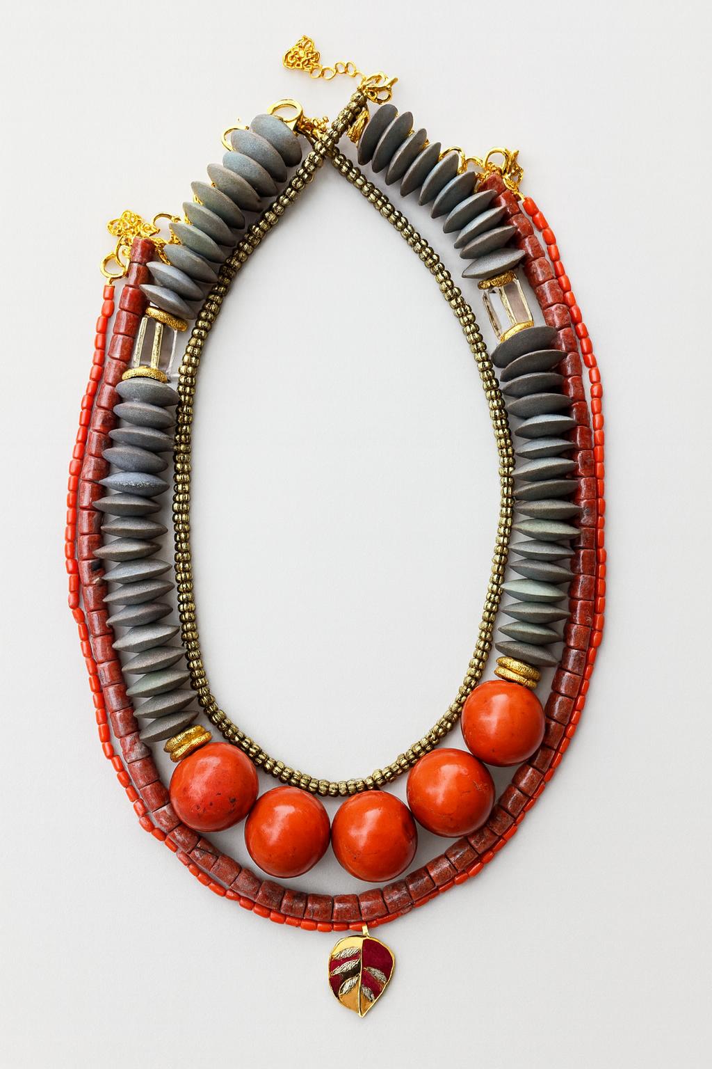 Minik Mercan ve Çiçek Kolye