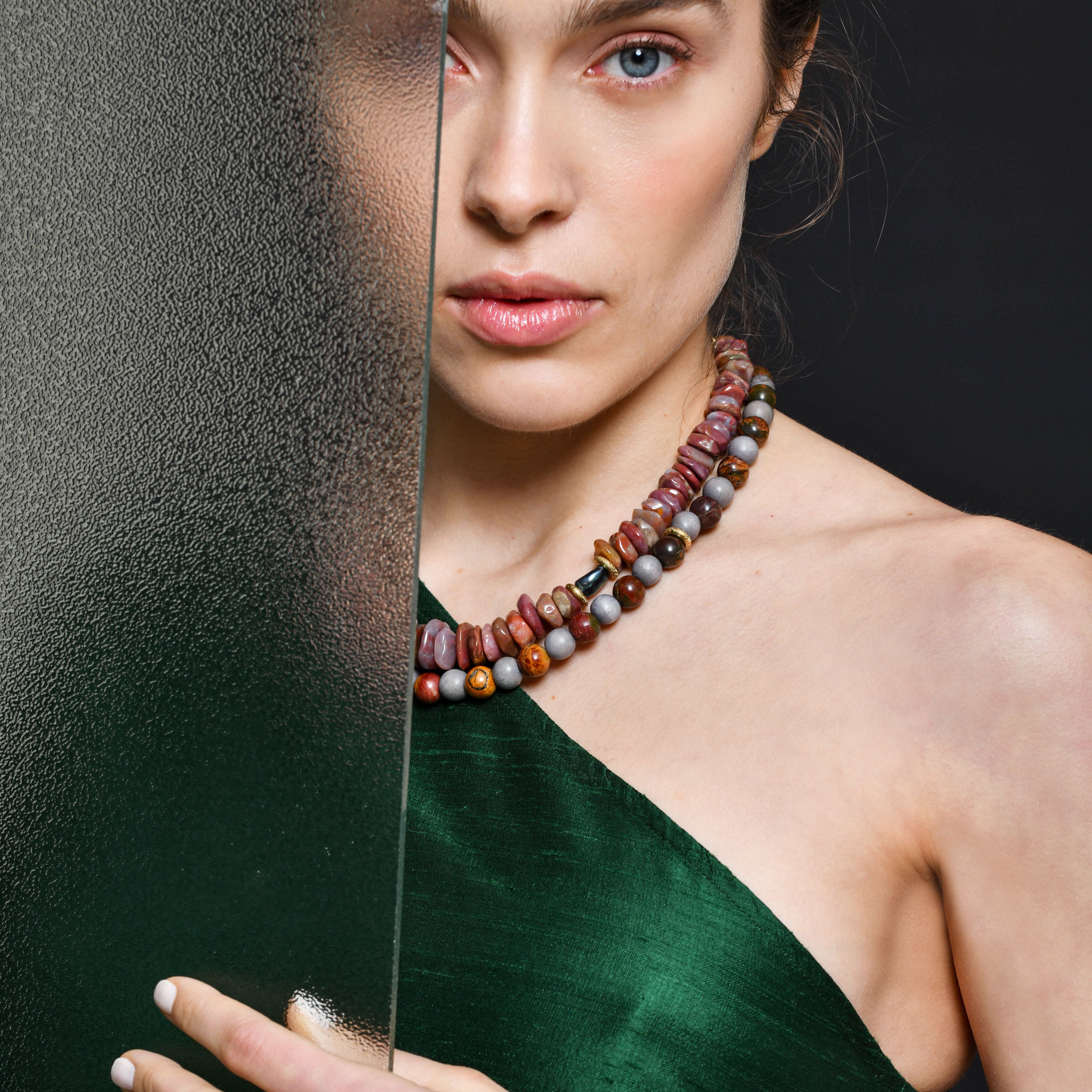 FW25 Kırmızı jasper ve incili kolye