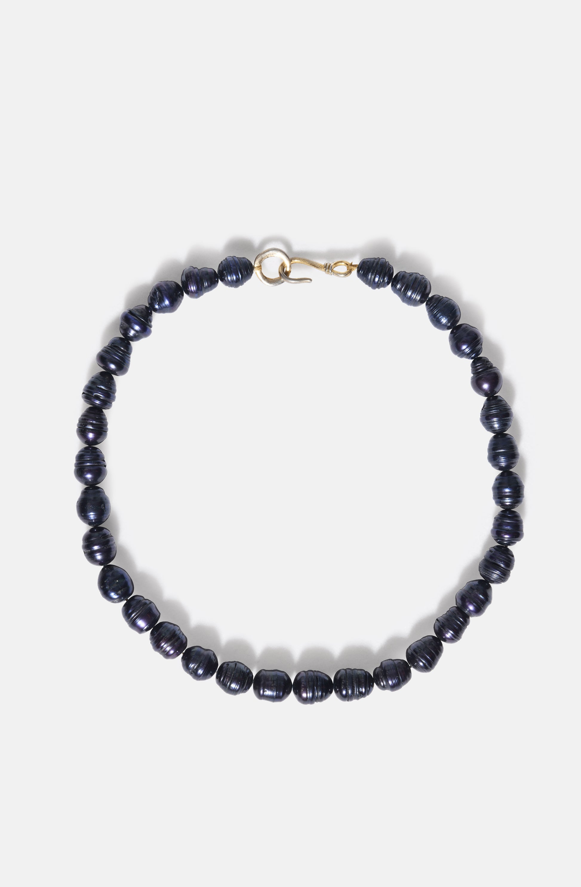 FW25 Very Dark Blue Pearl Necklace