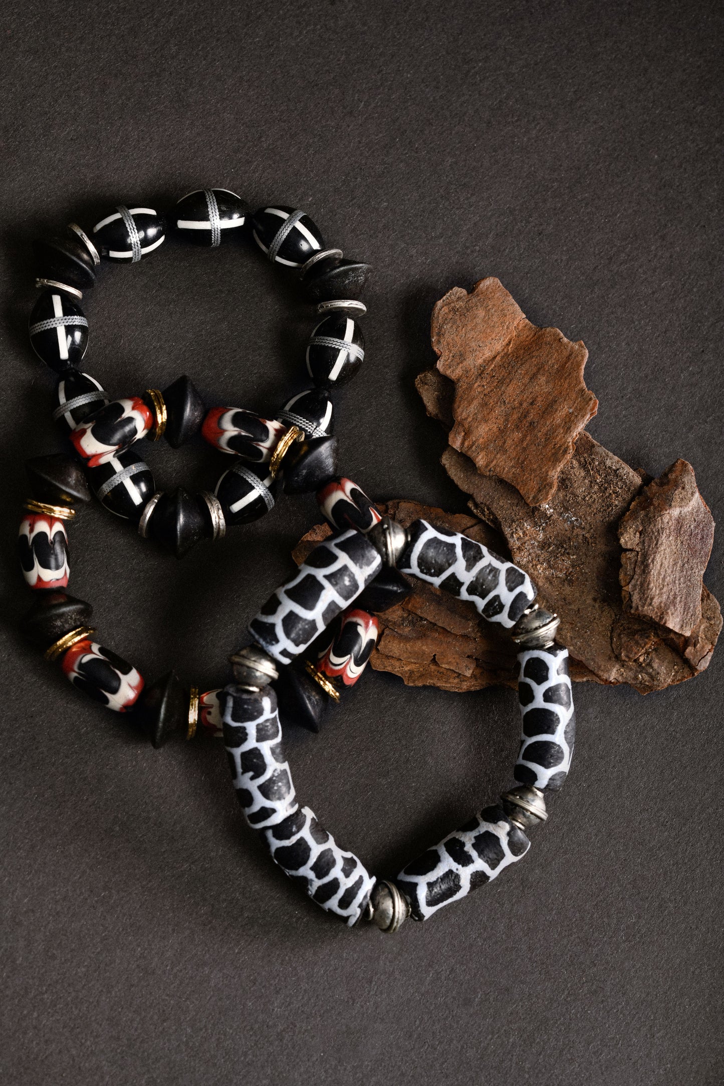 Black&White Animal Print Krobo Bracelet / Fall23