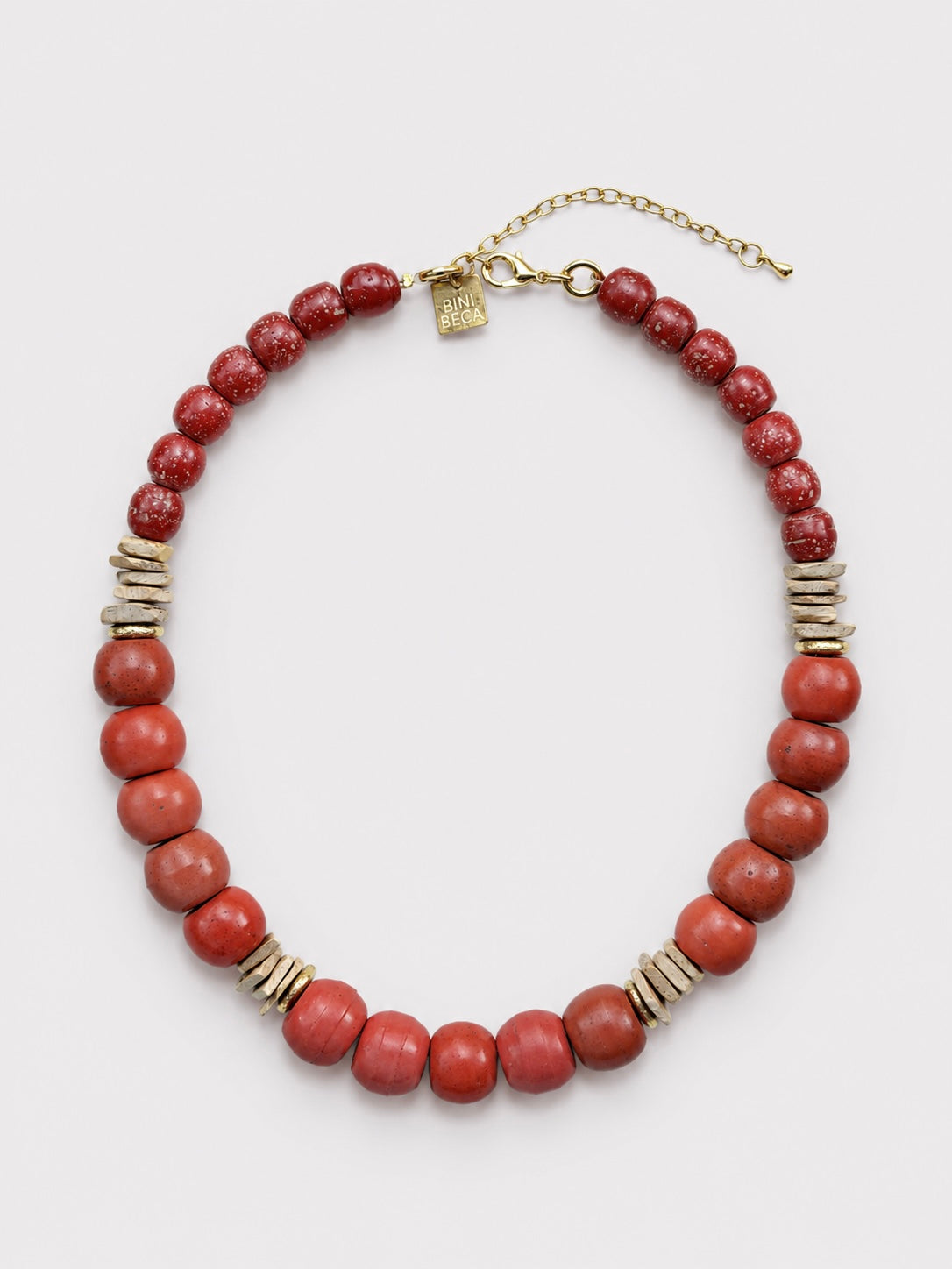 AH26-27 Le collier Asa en rouge corail