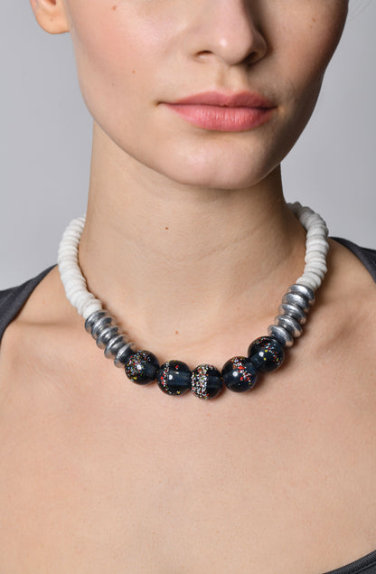 The Sprinkle Bini in Dark Blue Necklace / Resort 24