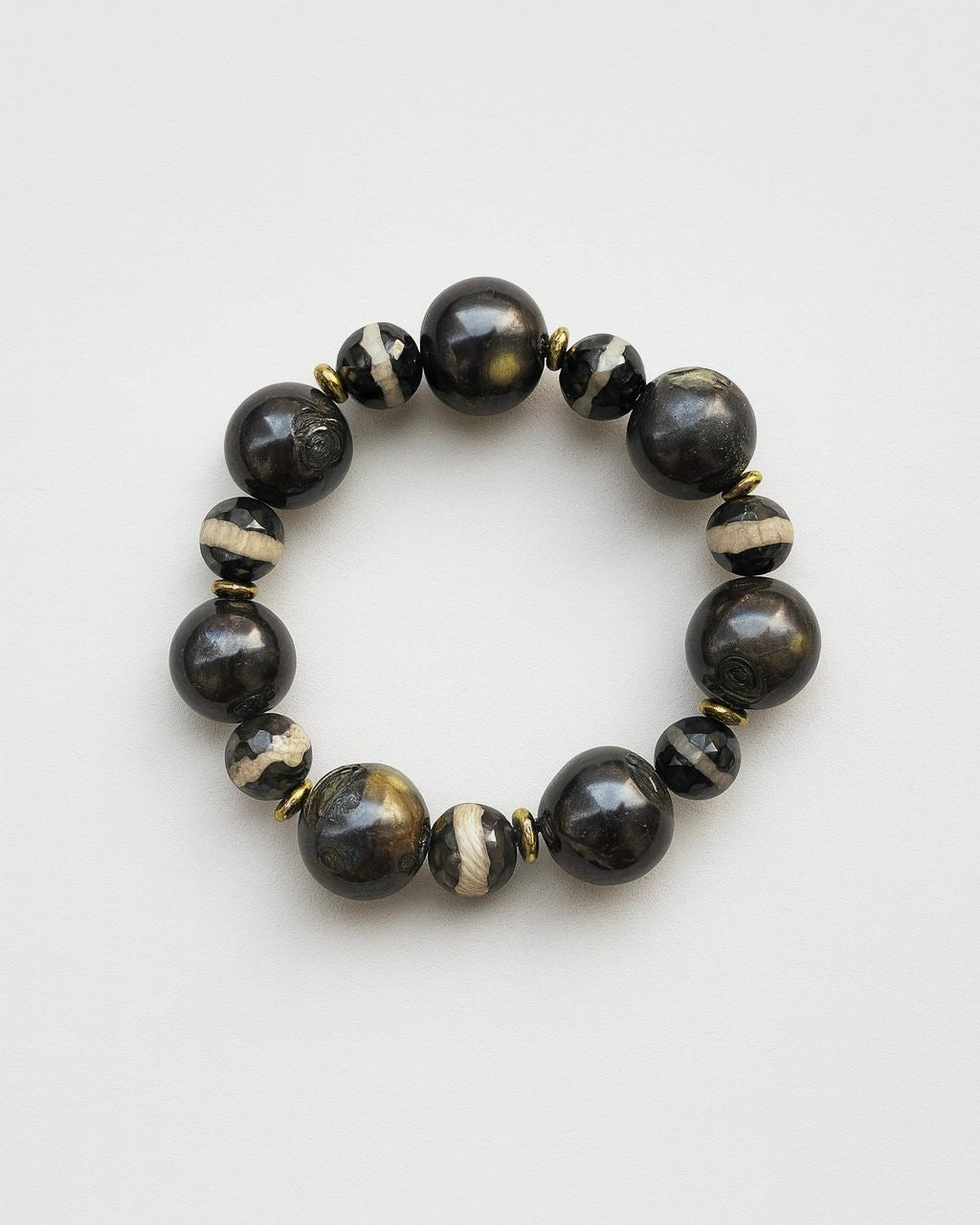 Siyah Mercan Bileklikler