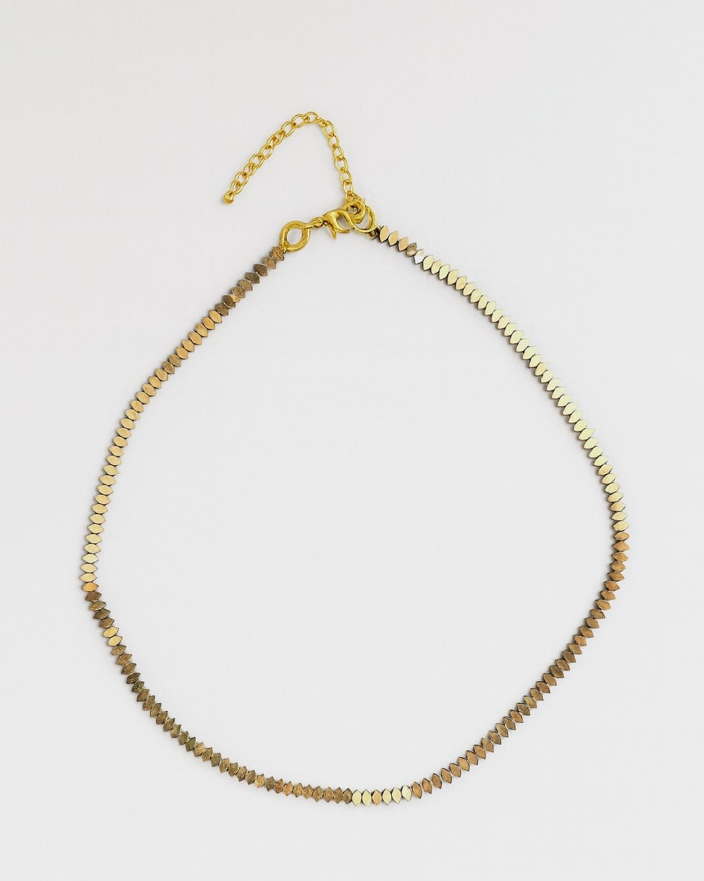 Collier en pierre hématite plate FW25