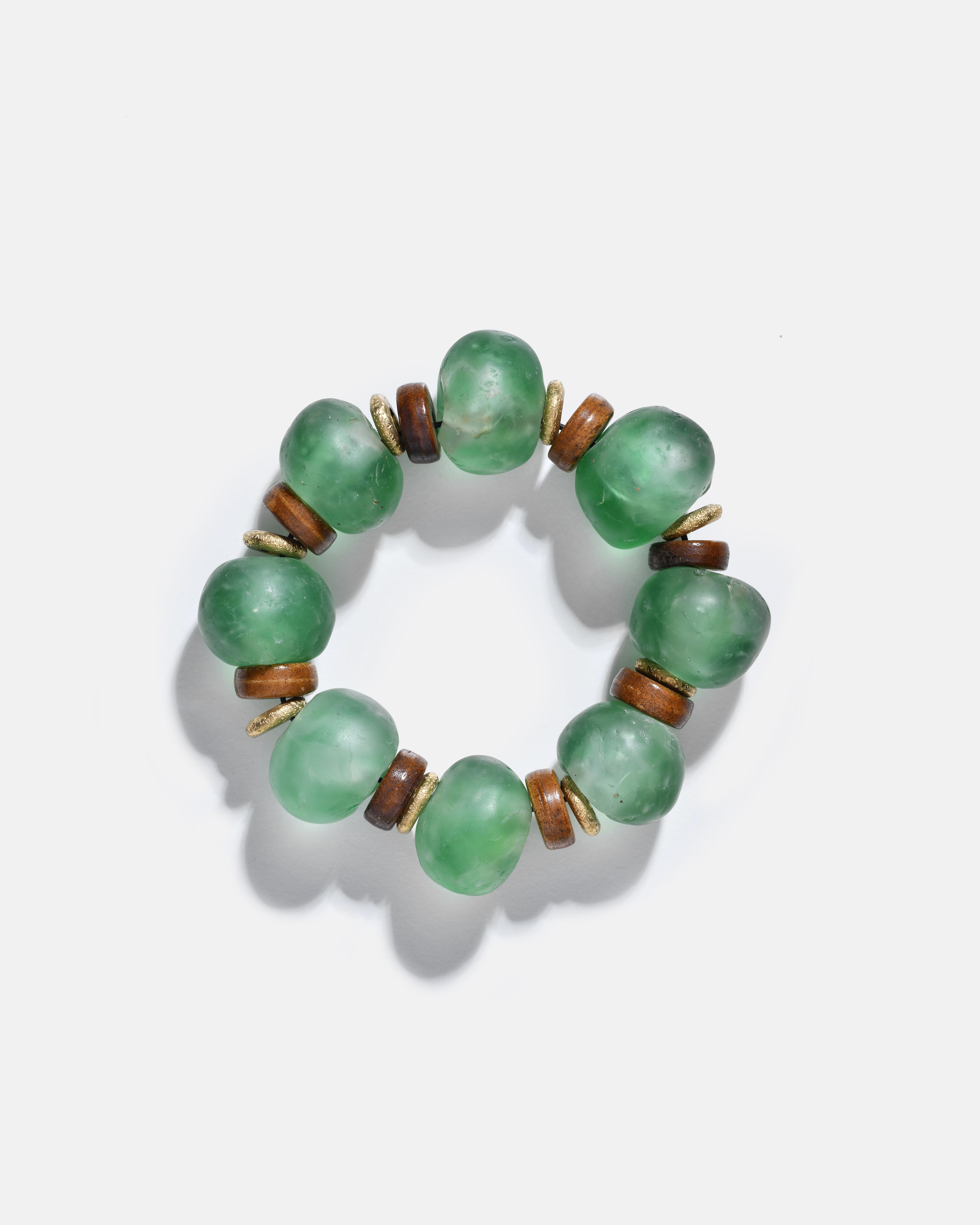 Bracelet en os et verre vert FW25
