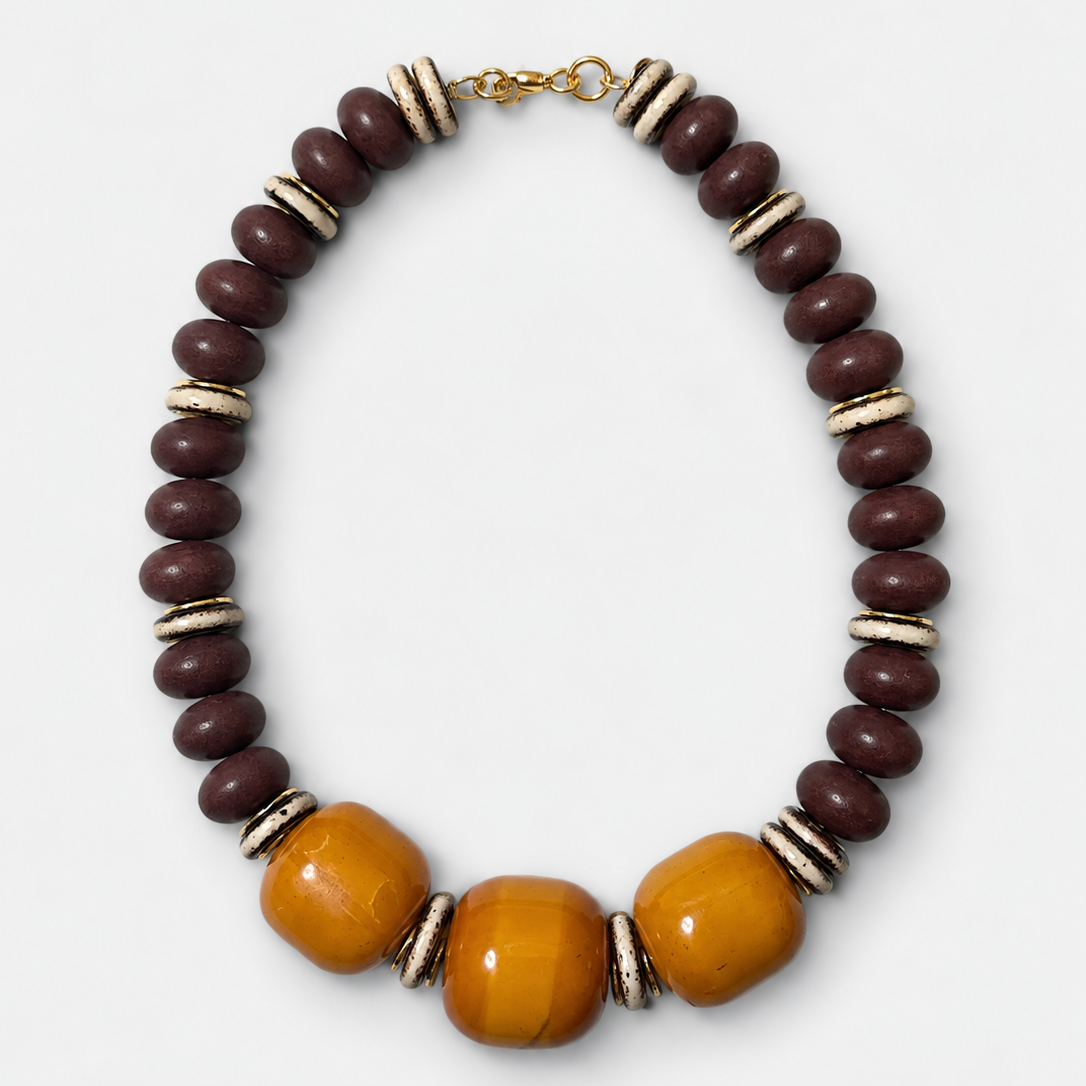 Le collier Moana couleur caramel