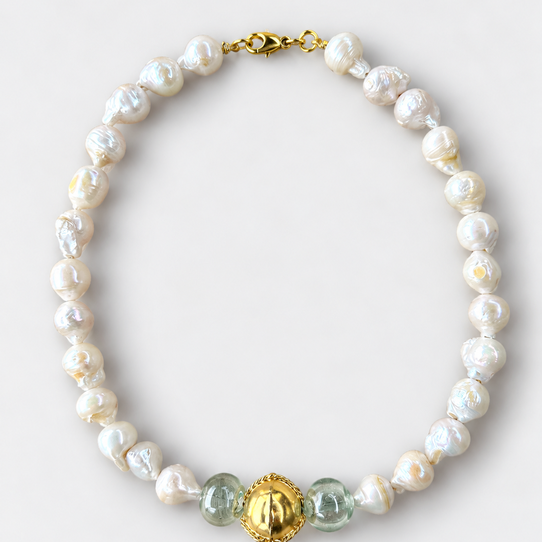FW26-27 Central Pearl Collet Necklace
