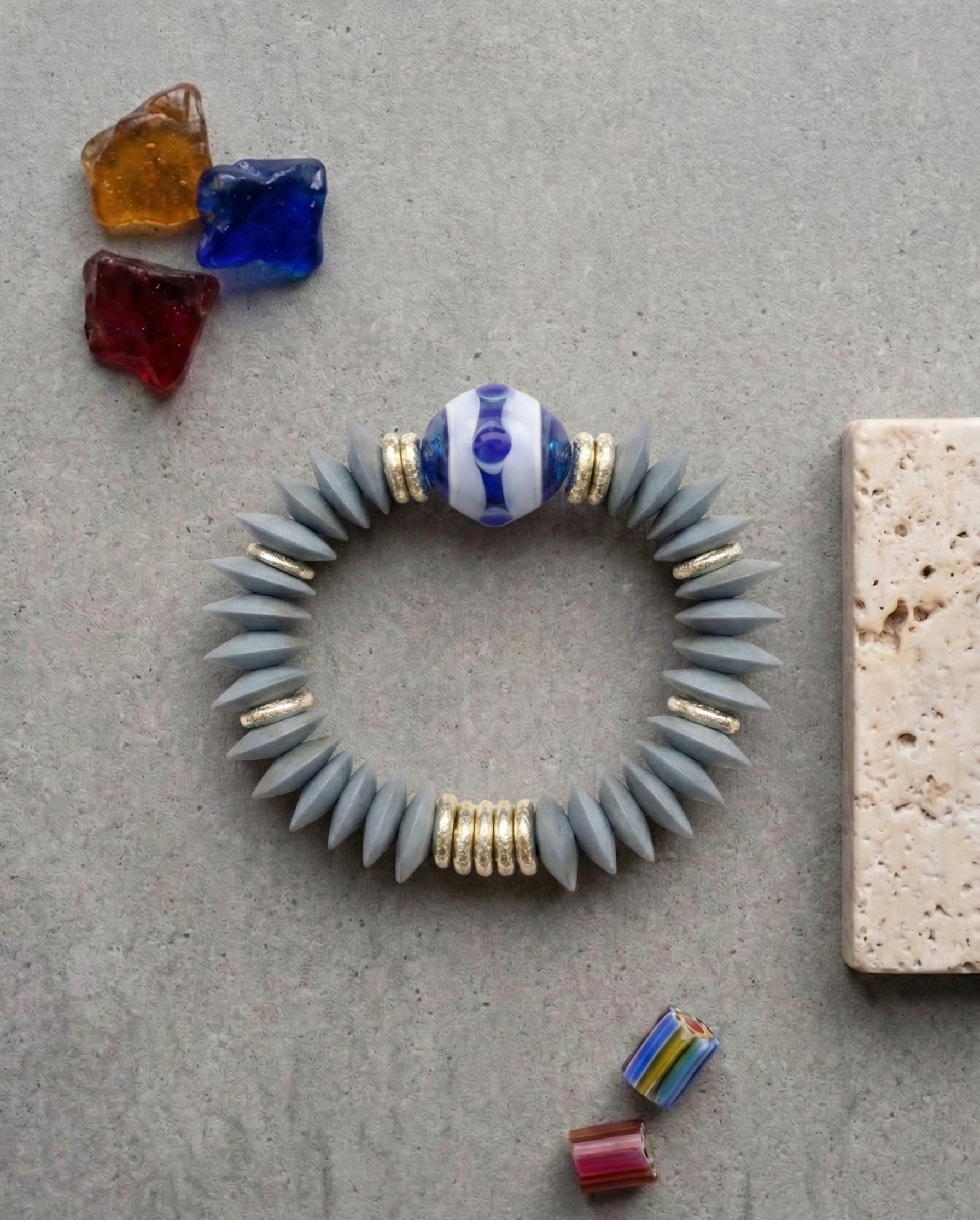 Wooden bracelet with Murano hero / Menorca edition