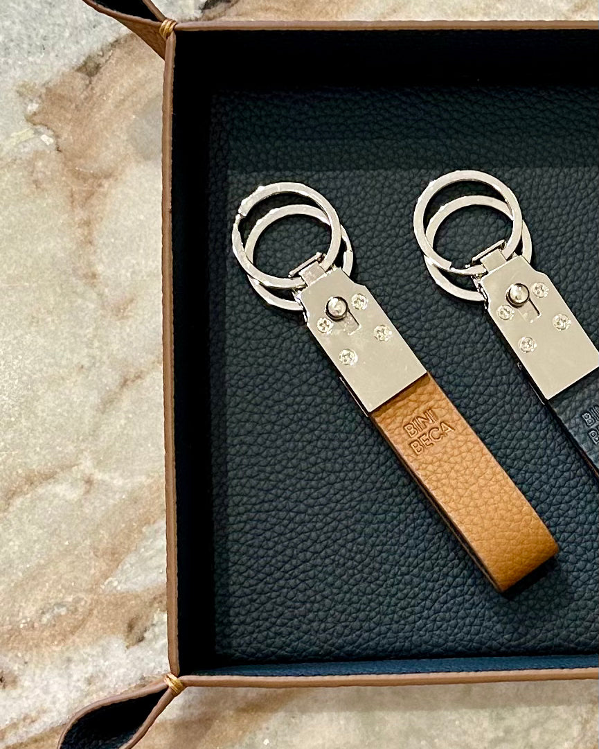 LEATHER KEY HOLDERS