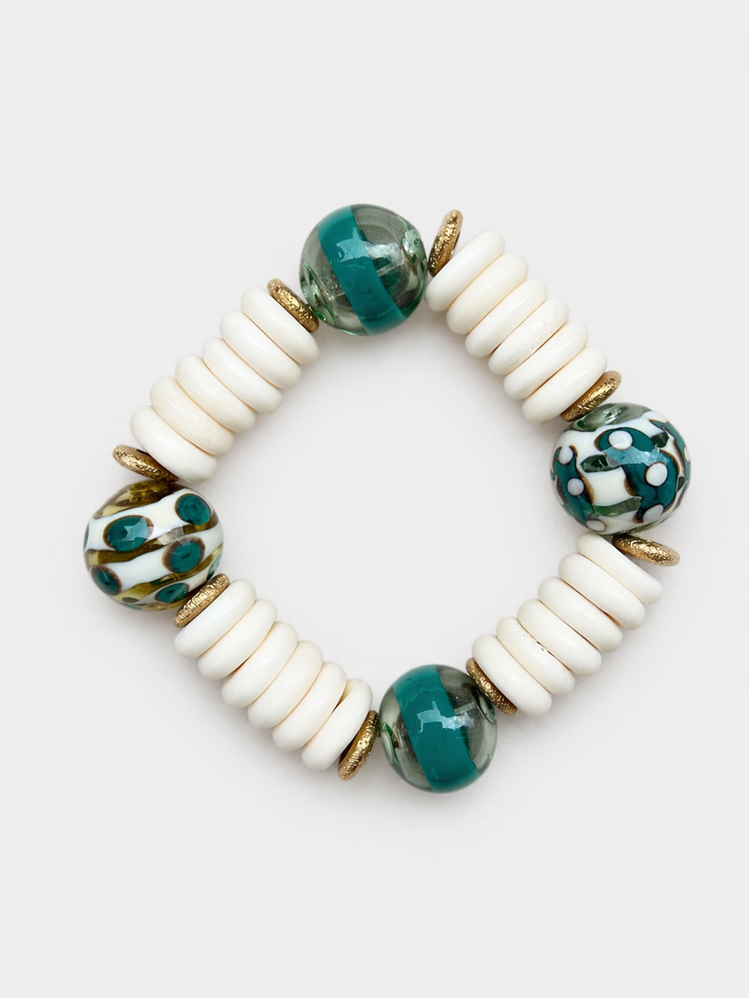 Flowery bone bracelet