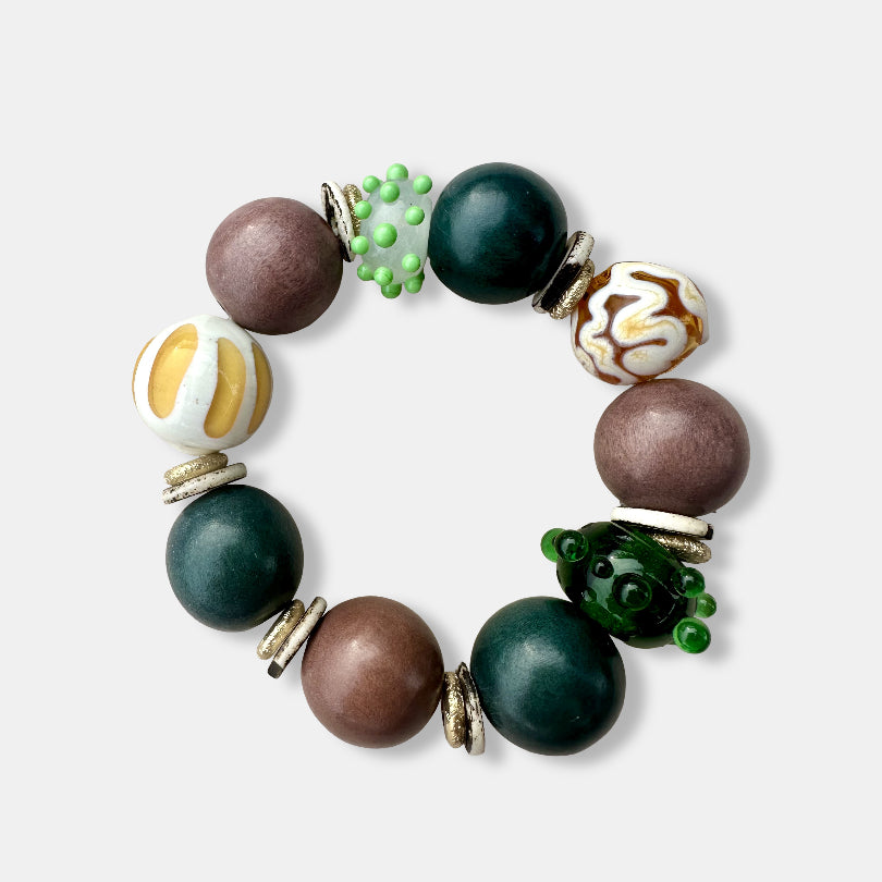 Plume bracelet with glass bead / caramel edition