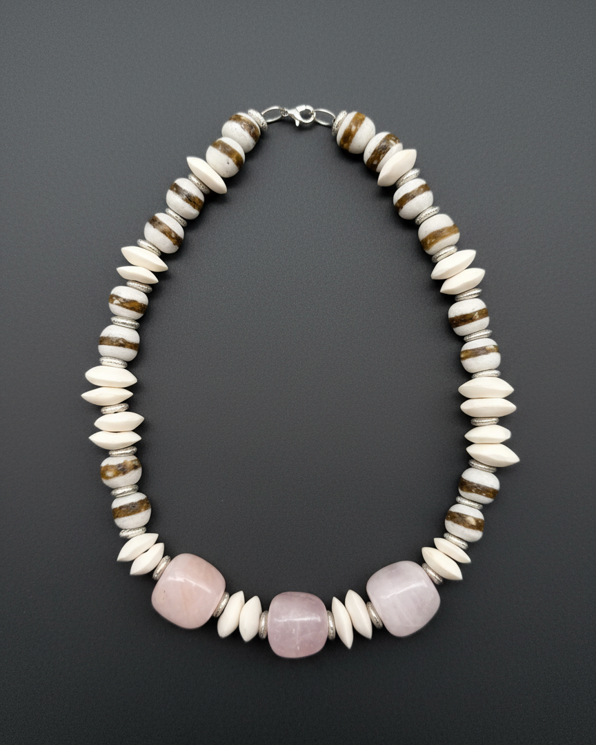 The Moana Necklace in Pink