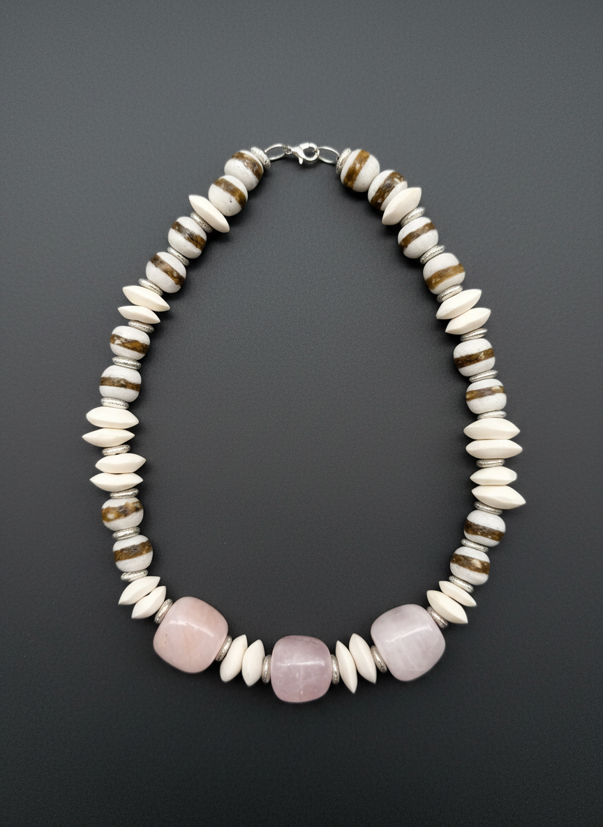 The Moana Necklace in Pink